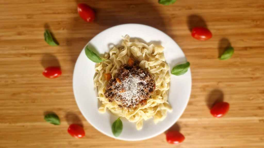 Tagliatelle with Beef RagĂą
